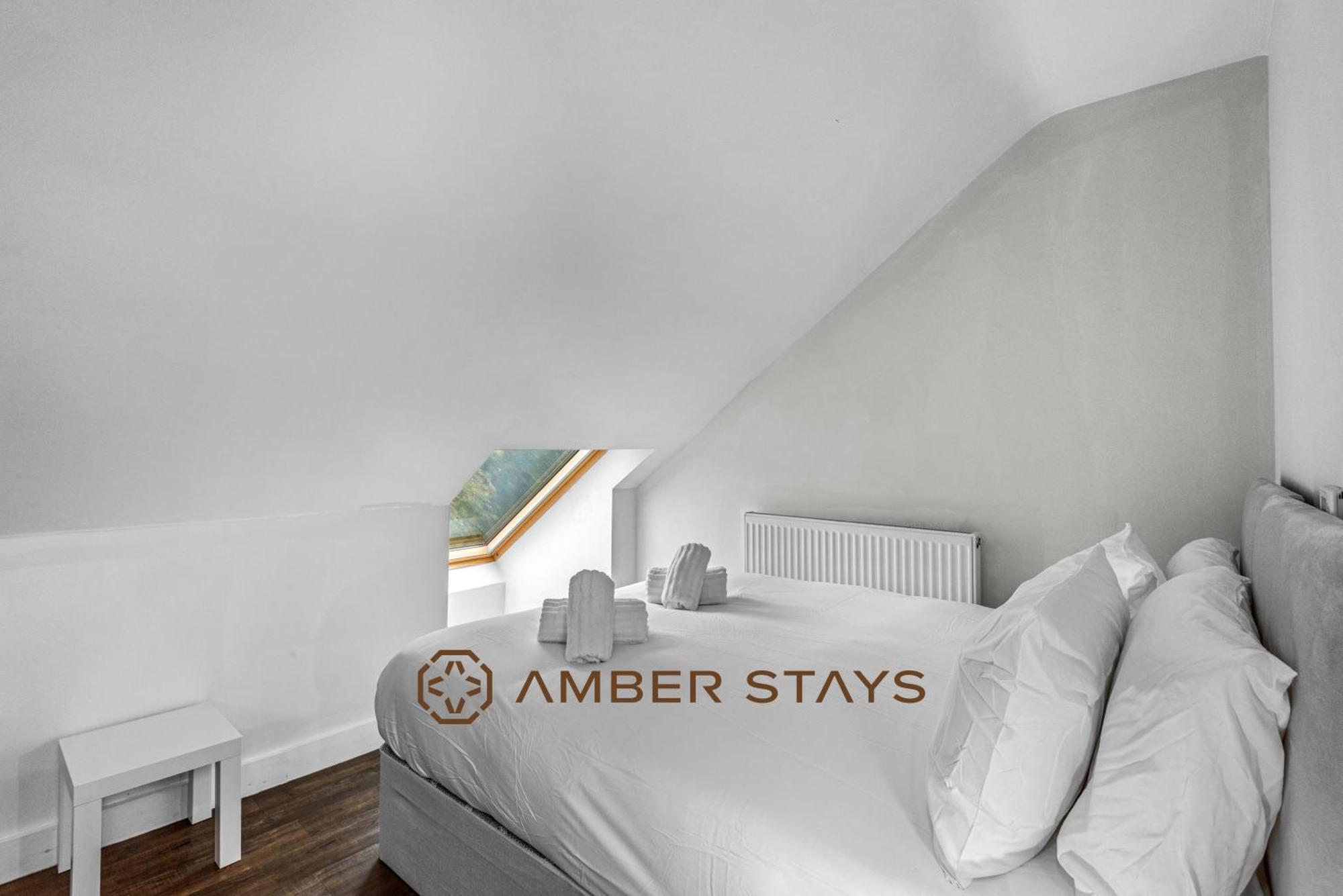 Spacious 5 Bed House In Reading By Amber Stays, Perfect For Business & Contractors, Sleeps 12! Екстериор снимка