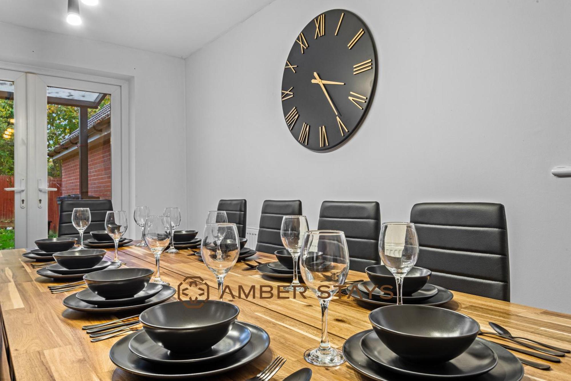 Spacious 5 Bed House In Reading By Amber Stays, Perfect For Business & Contractors, Sleeps 12! Екстериор снимка